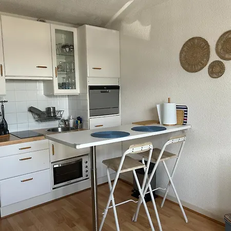 - La Appartement *